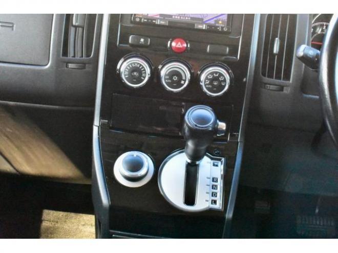 デリカＤ：５ Ｄ パワーパッケージ ４ＷＤ 新品フロントガード 新品１６インチホイール／タイヤ ディーラー整備（北海道） 4WD 2200(D) 5Dr
