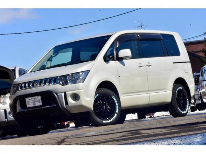 デリカＤ：５ Ｄ パワーパッケージ ４ＷＤ 新品フロントガード 新品１６インチホイール／タイヤ ディーラー整備（北海道） 4WD 2200(D) 5Dr