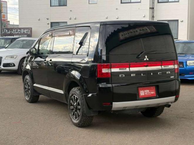デリカD：5 2.2 D パワーパッケージ ディーゼルターボ 4WD　車検10年2月　両側パワースライド　アルミ・ホワイトレター 2300