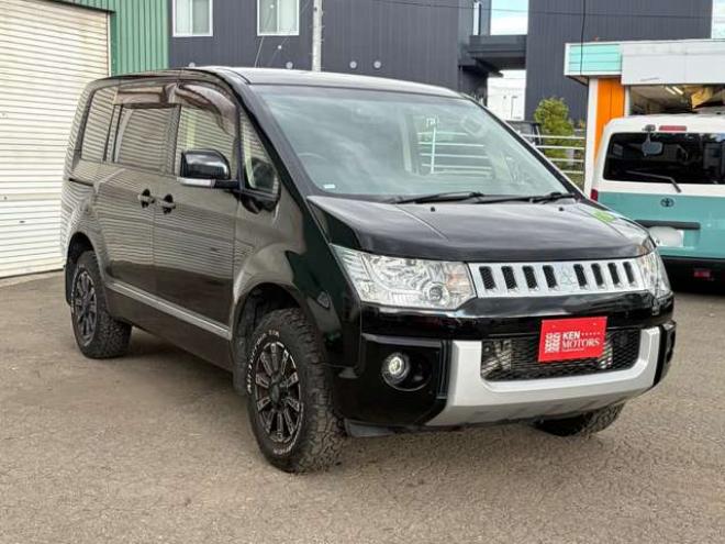 デリカD：5 2.2 D パワーパッケージ ディーゼルターボ 4WD　車検10年2月　両側パワースライド　アルミ・ホワイトレター 2300