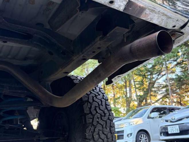 ハイラックスサーフ2.7 SSR-X プレミアムセレクション 4WD　4WD　本州仕入　ETC　ナビ　TV　キーレスエントリー　AT　Bluetooth　ABS　エアコン　パワーステアリング 2700