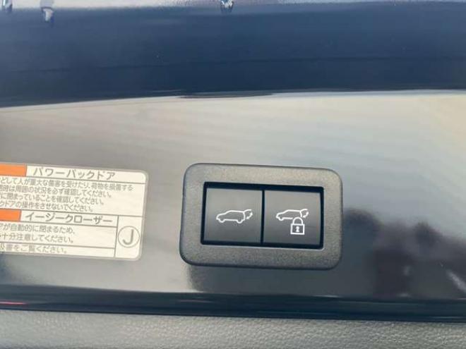カローラクロス1.8 ハイブリッド Z E-Four 4WD　モデリスタエアロ　電動シート　電動リアゲート　バックカメラ　ETC　フルセグTV　パワステ　パワーウィンドウ　ABS　クルーズコントロール　アルミホイール　盗難防止装置　横滑り防止装置　ルーフレール 1800