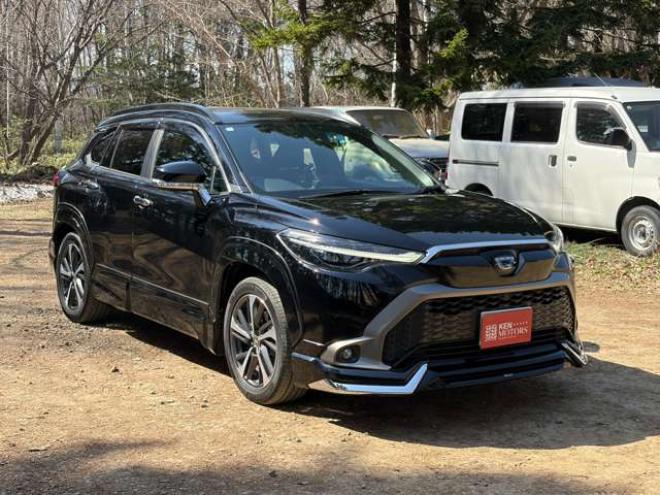 カローラクロス1.8 ハイブリッド Z E-Four 4WD　モデリスタエアロ　電動シート　電動リアゲート　バックカメラ　ETC　フルセグTV　パワステ　パワーウィンドウ　ABS　クルーズコントロール　アルミホイール　盗難防止装置　横滑り防止装置　ルーフレール 1800