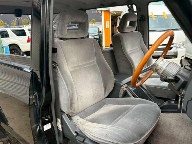 サファリ4.2 エクストラ標準ルーフグランロード ディーゼル 4WD　リフトアップ　パワステ　パワーウィンドウ　社外グリル　全塗装済　リアヒーター　デフロック　社外キーレス 4200