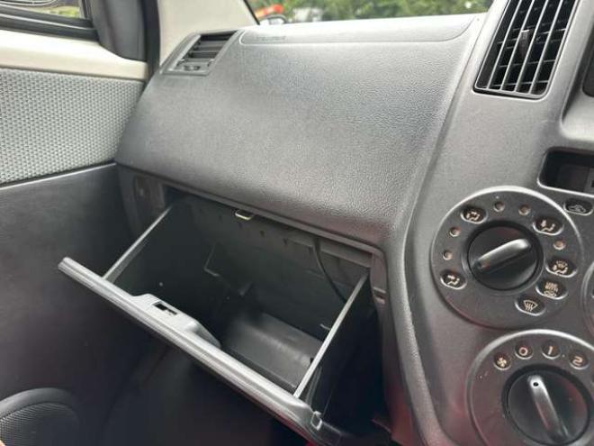 タウンエースバン1.5 GL 4WD　ベージュツートン全塗装済　ストラーダナビTV　バックカメラ　LEDヘッドライト　純正デフロック　リアヒーター　寒冷地仕様　ブラウンレザー調シートカバー　ルーフラック 1500