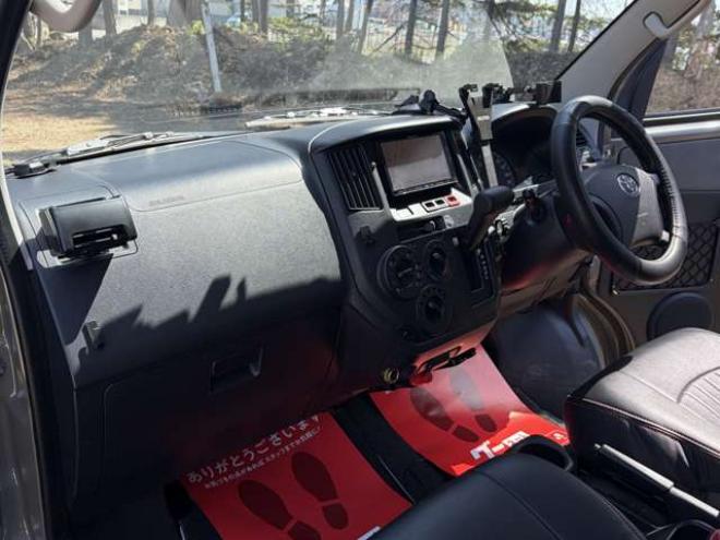 タウンエースバン1.5 GL 4WD　バックカメラ　エアコン　ドライブレコーダー　ETC　パワステ　パワーウィンドウ　ABS　キーレスエントリー　ベッドキット　寒冷地仕様　全塗装済 1500