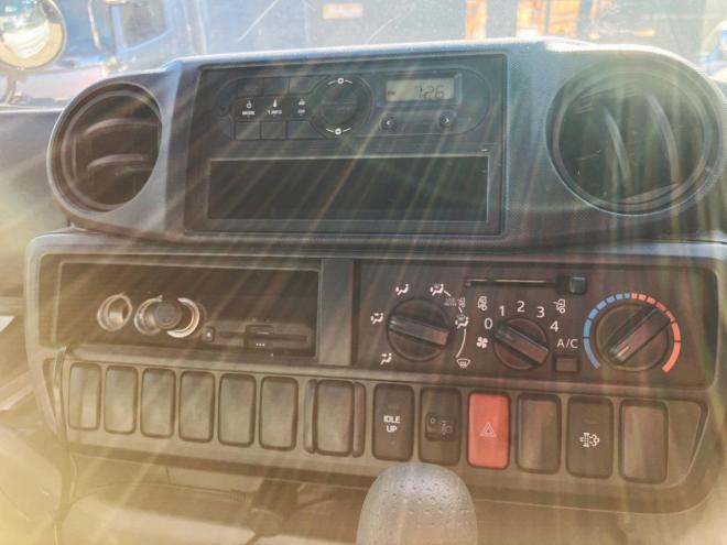 ダイナ中古　ロングジャストロー　4WD　小型トラック