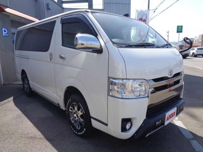 レジアスエース2.8 スーパーGL ダークプライムII ロングボディ ディーゼルターボ 4WD　ワンオーナー　TRDフロントスポイラー　TRD　TF7Aアルミホイール　両側パワースライドドア　リアヒーター　純正ナビ　フルセグ　Bluetooth　レーダーブレーキ　荷室ダウンライト　車線逸脱警報 2800