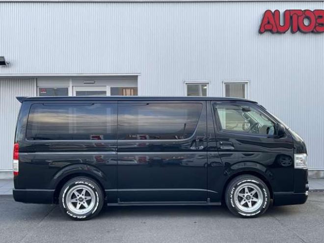 レジアスエース2.8 DX ロングボディ ディーゼルターボ 4WD　2.8Lディーゼルターボ4WD　LEDヘッドライト　カーボン調ボンネット　社外フロントリップ　社外16インチAW　社外ルーフスポイラー　パナソニック製ナビTV　bluetooth バックカメラ　ETC　リアヒーター　ローダウン 2800