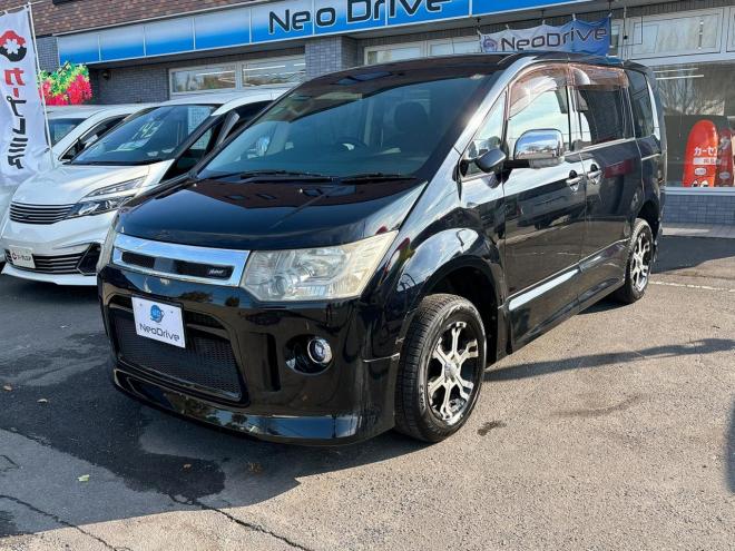 デリカ2.4ローデスGパワーパッケージ　４WD　ローンが不安な方＜優遇ローン＞寒冷地仕様　両側パワースライドドア
