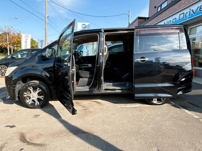 デリカ2.4ローデスGパワーパッケージ　４WD　ローンが不安な方＜優遇ローン＞寒冷地仕様　両側パワースライドドア