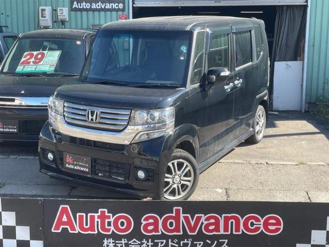 N-BOX+カスタム Ｇ・Ｌパッケージ ４ＷＤ フルセグナビ ＴＶ パワースライド スペアキー ＨＩＤ オートライト 衝突安全ボディ エアバッグ 盗難防止装置 ４ＷＤ車 Ｗエアバック スマートキー アイドリングストップ ベンチシート ＥＳＣ（北海道） 4WD 660 5Dr