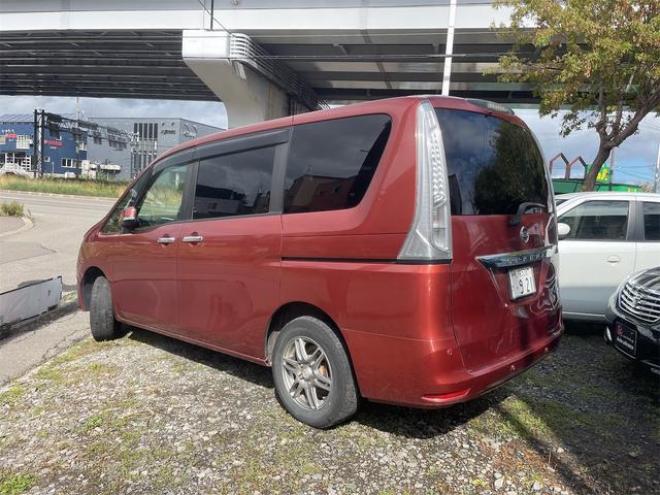 セレナ２０Ｘ Ｖセレクション＋セーフティ ４ＷＤ 全周囲カメラ ナビ クリアランスソナー オートクルーズコントロール レーンアシスト 衝突被害軽減システム 両側電動スライドドア スマートキー 電動格納ミラー ３列シート ＣＶＴ アルミホイール（北海道） 4WD 2000 5Dr
