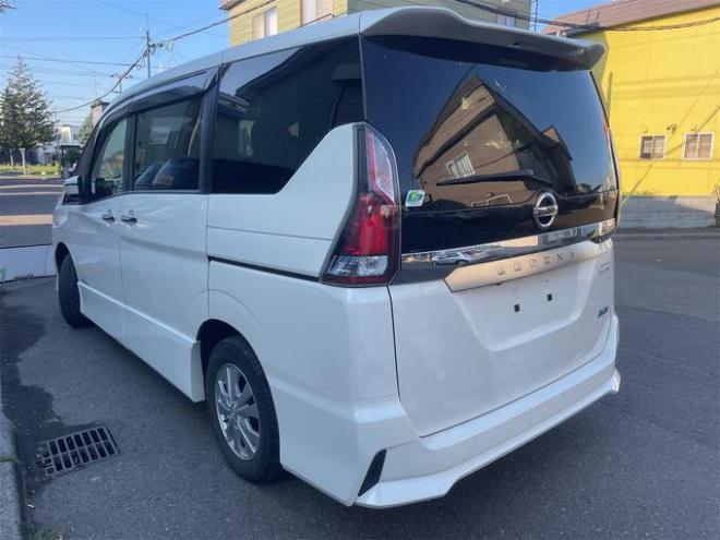セレナハイウェイスター 本州仕入れ ４ＷＤ 衝突軽減Ｂ ナビ オートクルーズコントロール 寒冷地仕様車 フリップダウン９インチナビＲカメラ リアオートエアコン アイドリングストップ 横滑り防止 ４ＷＤパワースライド（北海道） 4WD 2000 5Dr