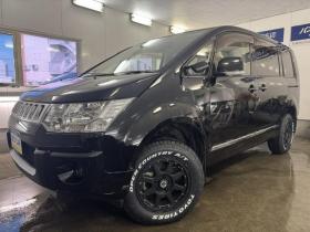デリカ　Ｄ：５　Ｇパッケージ　寒冷地仕様　禁煙車　エクストリーム１６インチＡＷ＋新品ＴＯＹＯホワイトレター　純正１８ＡＷ＋スタッドレスタイヤ付　カロッツェリアナビ　地デジ　ＤＶＤ再生　バックカメラ　クルーズコントロール　ＥＴＣ 4WD 2400 5Dr