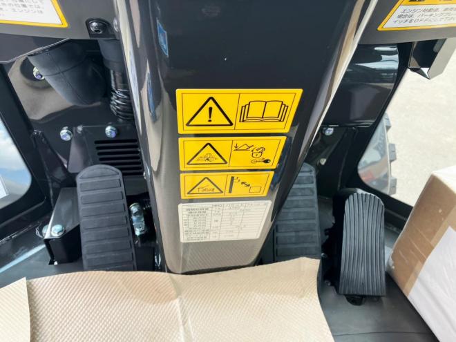 ホイールローダ日立　未使用　ZW40-5B　タイヤショベル　建機