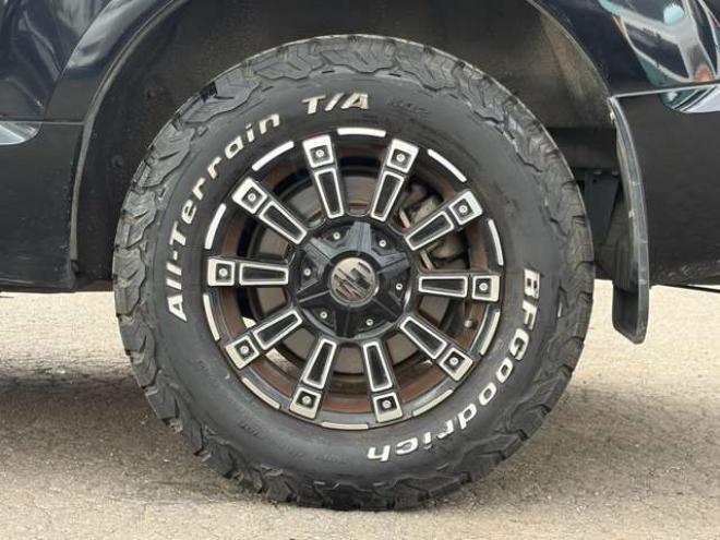 デリカD：5 2.2 D パワーパッケージ ディーゼルターボ 4WD　車検10年2月　両側パワースライド　アルミ・ホワイトレター 2300
