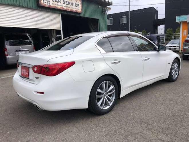スカイライン3.5 350GT FOUR ハイブリッド　ナビ・Bカメラ・地デジ 4WD 3500