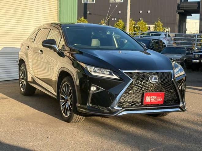 レクサスRX 200t Fスポーツ 4WD　黒皮シート　ターボ4WDリアパワーゲート　シートヒーター純正スターター純正20インチ 2000