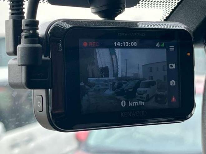 ハイエース2.7 GL ロング ミドルルーフ 4WD　10人乗り　パワステ　パワーウィンドウ　エアコン　社外ナビ　後席モニター　キーレスエントリー　片側スライドドア　盗難防止装置　フロントモデリスタ 2700