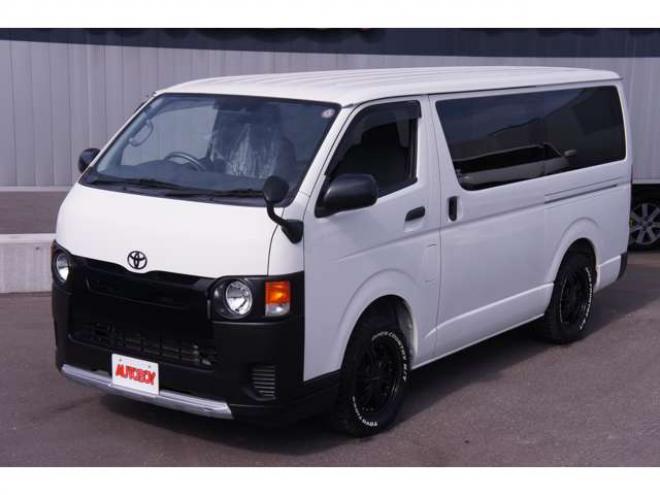 ハイエースバン2.8 DX ロング ディーゼルターボ 4WD　フロントシートセパレート仕様変更済　　　センターコンソール付　415COBRA丸目ライトキット&バッドラッカー16インチAW　415SAFARIフロントスポイラー　TOYOオープンカントリーR/T　電動格納ドアミラー 2800