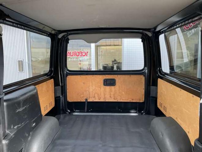 レジアスエース2.8 DX ロングボディ ディーゼルターボ 4WD　2.8Lディーゼルターボ4WD　LEDヘッドライト　カーボン調ボンネット　社外フロントリップ　社外16インチAW　社外ルーフスポイラー　パナソニック製ナビTV　bluetooth バックカメラ　ETC　リアヒーター　ローダウン 2800