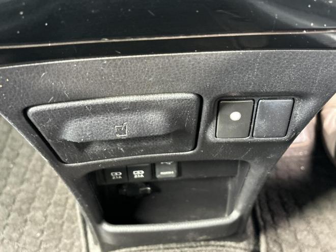 ヴォクシー2.0ZS 4WD　＜優遇ローン＞本州仕入　寒冷地仕様　両側Pスラ
