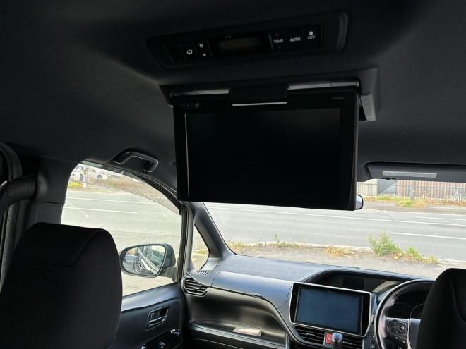 ヴォクシー2.0ZS 4WD　＜優遇ローン＞本州仕入　寒冷地仕様　両側Pスラ