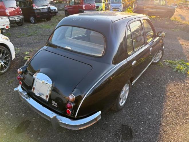 ビュート 1000 4Dr