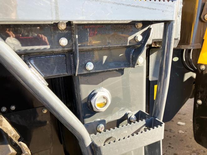 ホイールローダコマツ　中古　WA100-8Y　マルチプラウ仕様　タイヤショベル　建機