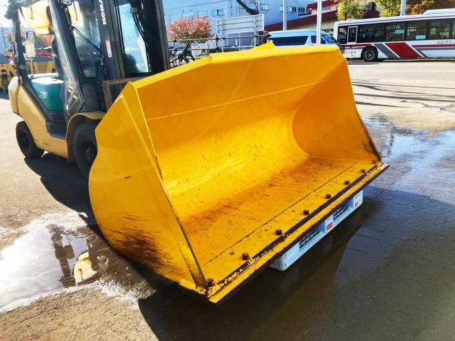ホイールローダコマツ　中古　WA100-8Y　マルチプラウ仕様　タイヤショベル　建機
