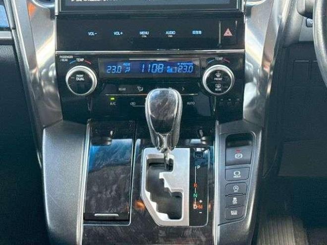 ヴェルファイア2.5Z 4WD  ローンが不安な方＜優遇ローン＞本州仕入 ビックナビ　後席モニター