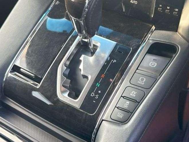 アルファードハイブリッドハイブリッド2.5SR 4WD  ローンが不安な方＜優遇ローン＞寒冷地仕様　純正ワイドナビ