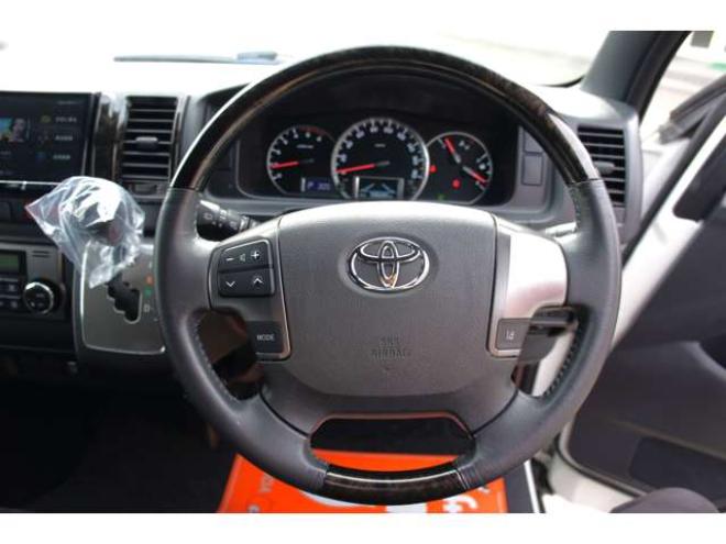 ハイエースバン2.8 スーパーGL ダークプライムII ロングボディ ディーゼルターボ 4WD　モデリスタフロントスポイラー　ワーク18インチAW　8インチナビTV 両側電動パワースライドドア 415COBRAフラットキット(ベッドキット) 2800
