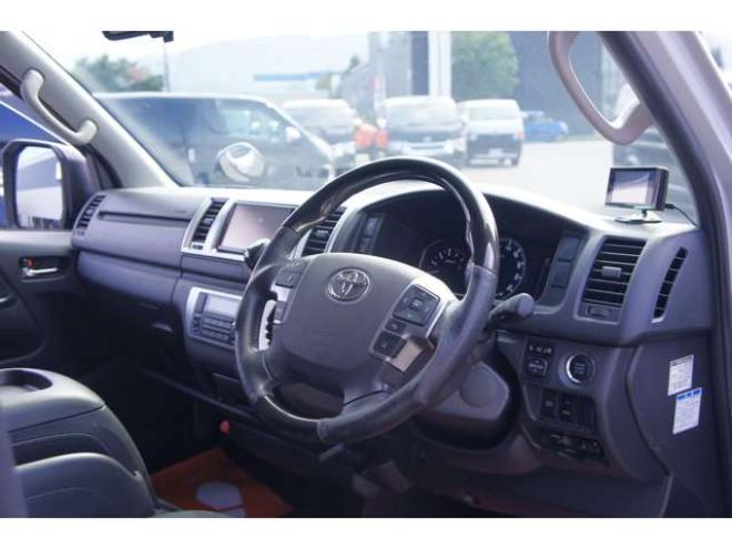 ハイエースバン2.8 スーパーGL ロング ディーゼルターボ 4WD　SDナビTV　パノラミックビューモニター　415コブラフロントスポイラー　リアスポイラー　ボンネット　18インチアルミ　ベッドキット　ローダウン　デジタルインナーミラー　LEDヘッドライト　スマートキー 2800