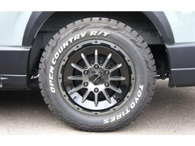 ハイエースバン2.8 スーパーGL ロング ディーゼルターボ 4WD　スーパーGL4WD415SAFARIコンプリートディスプレイオーディオ・両側パワースライドドア・クリアランスソナー装備 2800