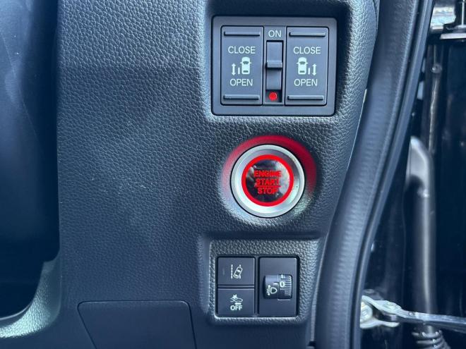 N-BOXカスタム660L 4WD　ローンが不安な方＜優遇ローン＞本州仕入 寒冷地仕様 両側パワースライド