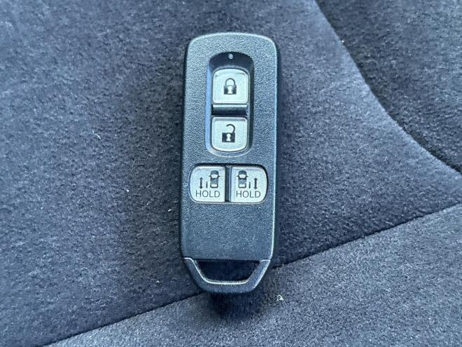 N-BOXカスタム660L 4WD　ローンが不安な方＜優遇ローン＞本州仕入 寒冷地仕様 両側パワースライド