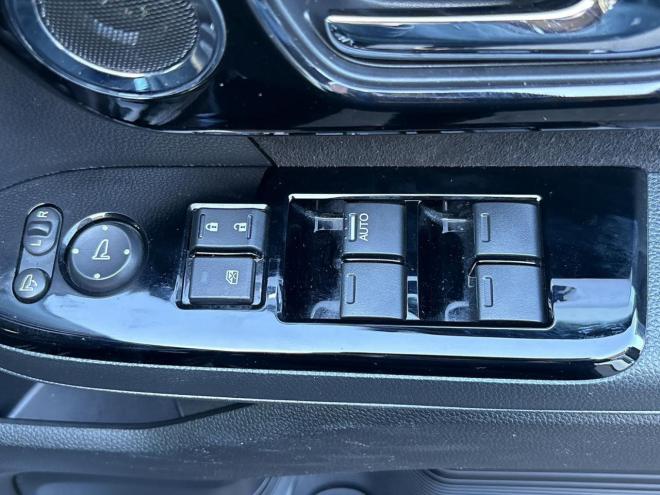 N-BOXカスタム660L 4WD　ローンが不安な方＜優遇ローン＞本州仕入 寒冷地仕様 両側パワースライド