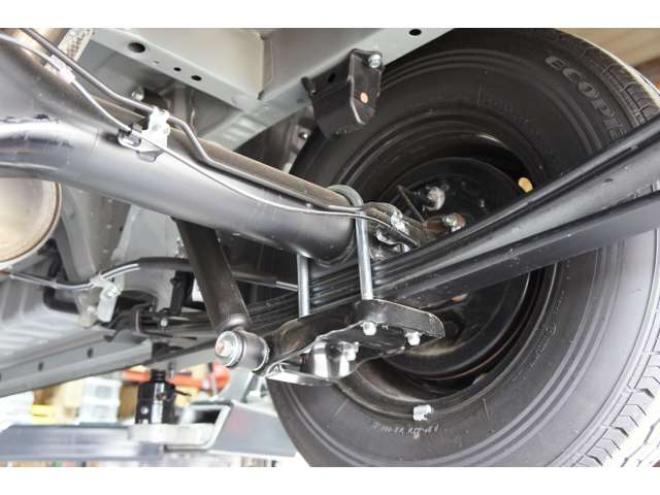 ハイエースバン2.7 スーパーGL ワイド ロング ミドルルーフ 4WD　9型/丸目フェイス/アースカラー/4WD/2.7ガソリン/ナビ付 2700