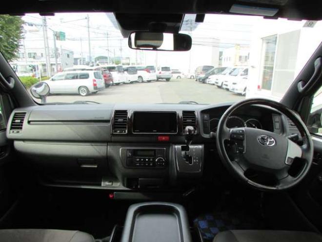 ハイエースバン2.8 スーパーGL 50TH アニバーサリー リミテッド ロングボディ ディーゼルターボ 4WD　ディーゼルターボ/両側パワースライドドア/衝突軽減ブレーキ/LEDヘッドライト/SDナビ/フルセグTV/バックカメラ/ブルートゥース/ETC/オートライト/オートハイビーム/社外アルミホイール 2800