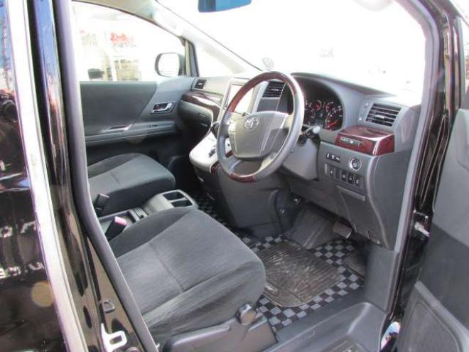 アルファード2.4 240S 4WD　20インチ社外アルミホイール/車高調/片側パワースライドドア/車外ナビ/フルセグTV/バックカメラ/ETC/スマートキー/PUSHスタート/クルーズコントロール/パーキングソナー/リヤヒーター・クーラー 2400