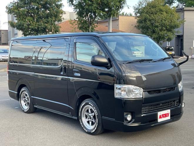 レジアスエース2.8 DX ロングボディ ディーゼルターボ 4WD　2.8Lディーゼルターボ4WD　LEDヘッドライト　カーボン調ボンネット　社外フロントリップ　社外16インチAW　社外ルーフスポイラー　パナソニック製ナビTV　bluetooth バックカメラ　ETC　リアヒーター　ローダウン 2800