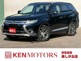 アウトランダー　2.4 24G ナビパッケージ 4WD　パワーバックドア/エンスタ/バックカメラ/レーンキープ/プッシュスタート/ETC 2400