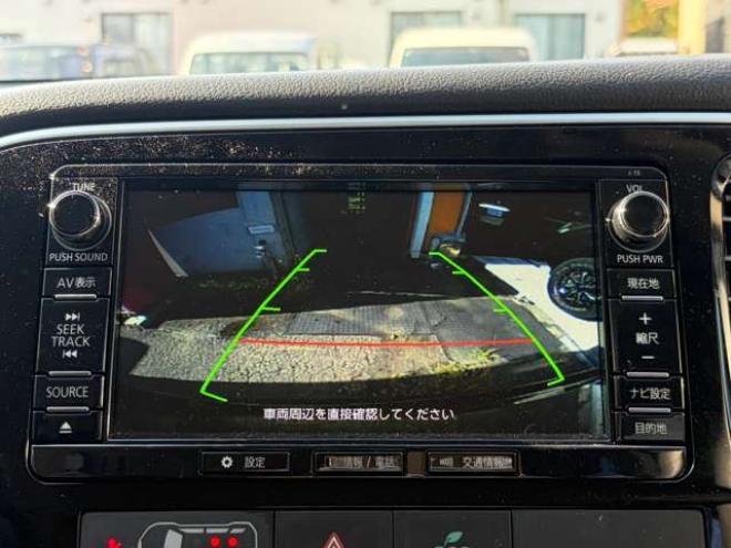 アウトランダー2.4 24G ナビパッケージ 4WD　パワーバックドア/エンスタ/バックカメラ/レーンキープ/プッシュスタート/ETC 2400