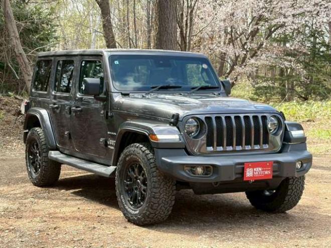 ラングラーアンリミテッド サハラ 3.6L 4WD　グラナイトグレー　エアコン　クルコン　パワステ　パワーウィンドウ　フロントカメラ　バックカメラ　キーレスエントリー　アルミホイール　ABS　横滑り防止装置　盗難防止装置　フルセグTV 正規輸入車 3600
