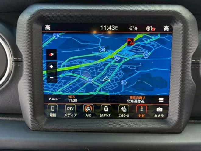 ラングラーアンリミテッド サハラ 3.6L 4WD　グラナイトグレー　エアコン　クルコン　パワステ　パワーウィンドウ　フロントカメラ　バックカメラ　キーレスエントリー　アルミホイール　ABS　横滑り防止装置　盗難防止装置　フルセグTV 正規輸入車 3600