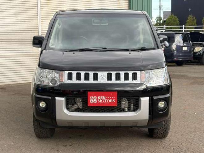 デリカD：5 2.2 D パワーパッケージ ディーゼルターボ 4WD　車検10年2月　両側パワースライド　アルミ・ホワイトレター 2300