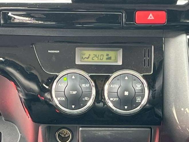 ハイエース2.7 GL ロング ミドルルーフ 4WD　10人乗り　パワステ　パワーウィンドウ　エアコン　社外ナビ　後席モニター　キーレスエントリー　片側スライドドア　盗難防止装置　フロントモデリスタ 2700
