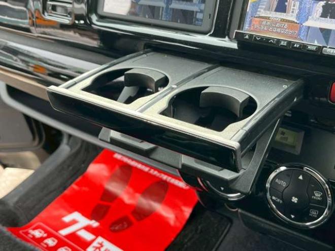 ハイエース2.7 GL ロング ミドルルーフ 4WD　10人乗り　パワステ　パワーウィンドウ　エアコン　社外ナビ　後席モニター　キーレスエントリー　片側スライドドア　盗難防止装置　フロントモデリスタ 2700